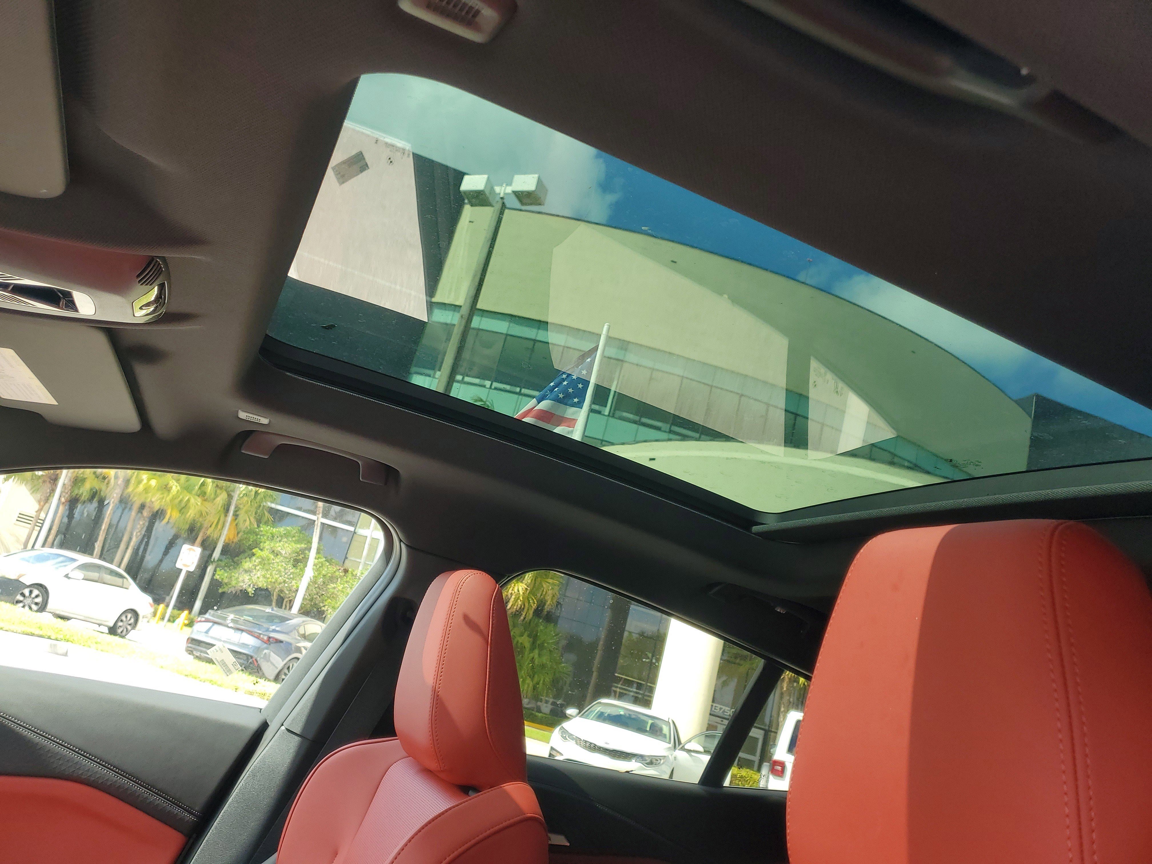 Used 2024 BMW X2 xDrive28i w/ Premium Package image 19