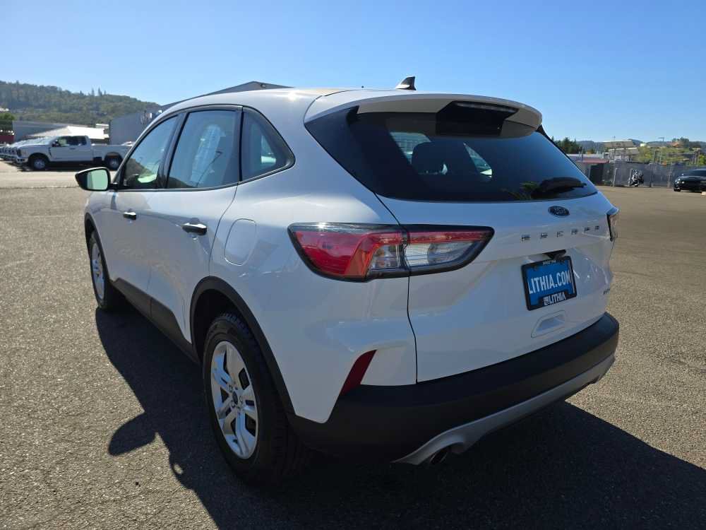 Used 2022 Ford Escape S AWD/4WD image 3