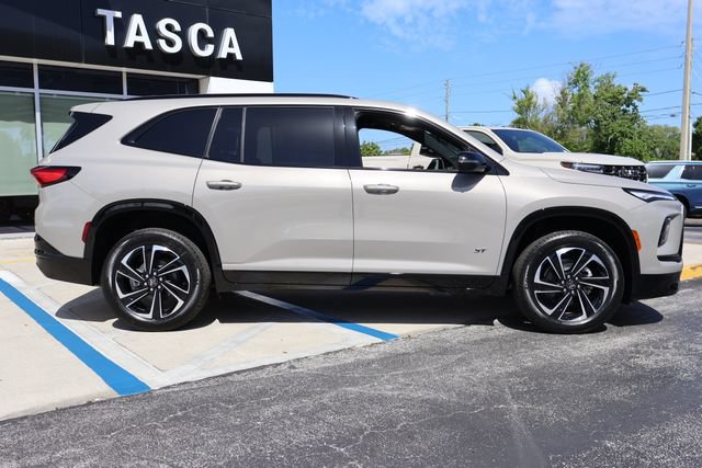 New 2026 Buick Enclave Sport Touring w/ Power Package FWD image 9
