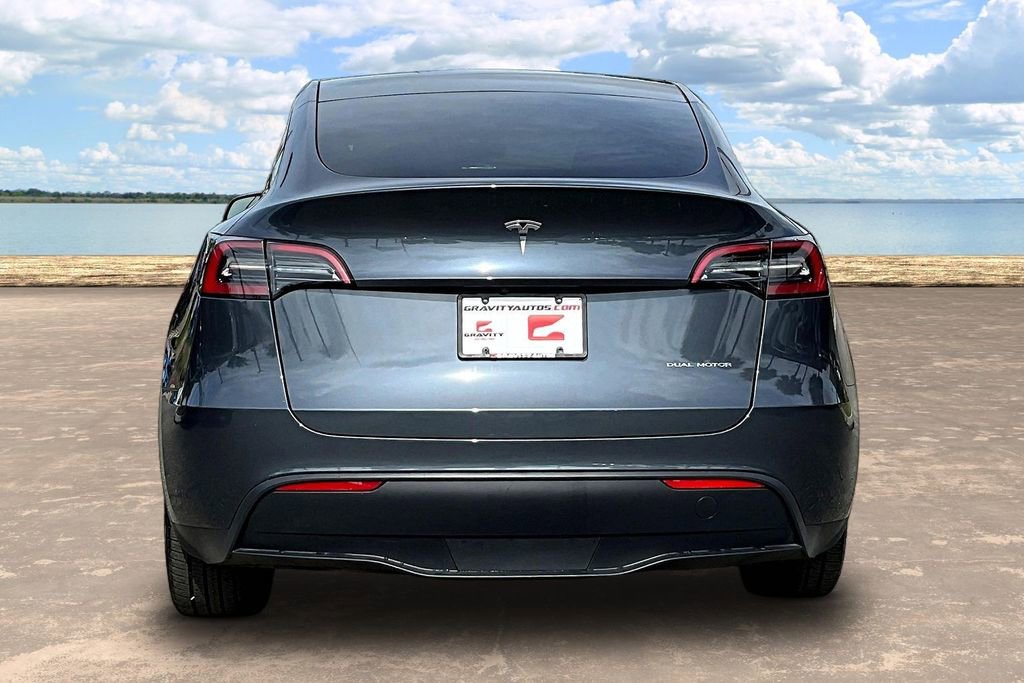 Used 2023 Tesla Model Y Long Range AWD/4WD image 5