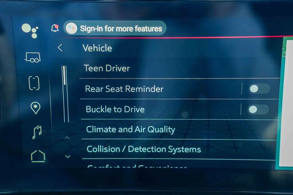 Used 2025 GMC Sierra 2500 AT4 w/ AT4 Premium Plus Package AWD/4WD image 36