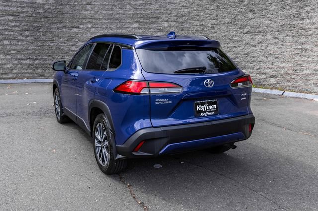 Certified 2024 Toyota Corolla Cross XLE w/ Convenience Package image 9