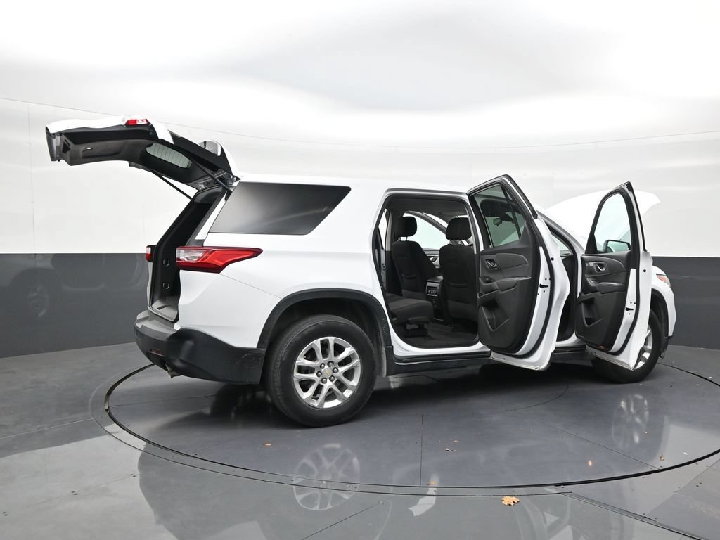 Used 2021 Chevrolet Traverse LS FWD image 28
