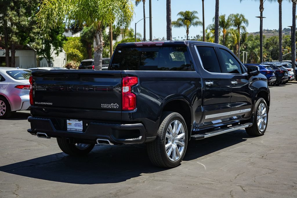 Used 2023 Chevrolet Silverado 1500 High Country w/ High Country Premium Package AWD/4WD image 6
