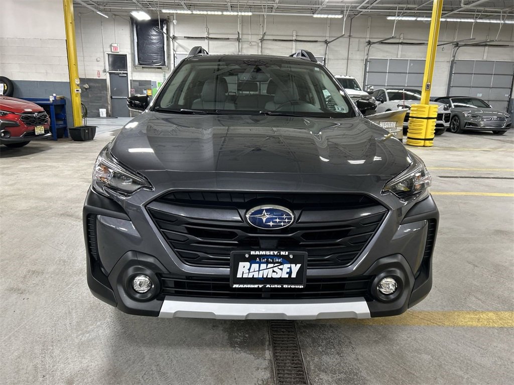 Certified 2023 Subaru Outback Limited image 3
