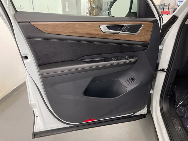 Used 2024 Volkswagen Atlas SE AWD/4WD image 28