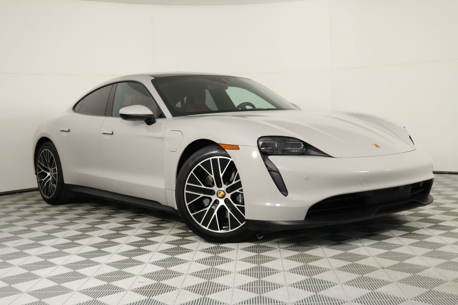 Certified 2023 Porsche Taycan RWD image 7