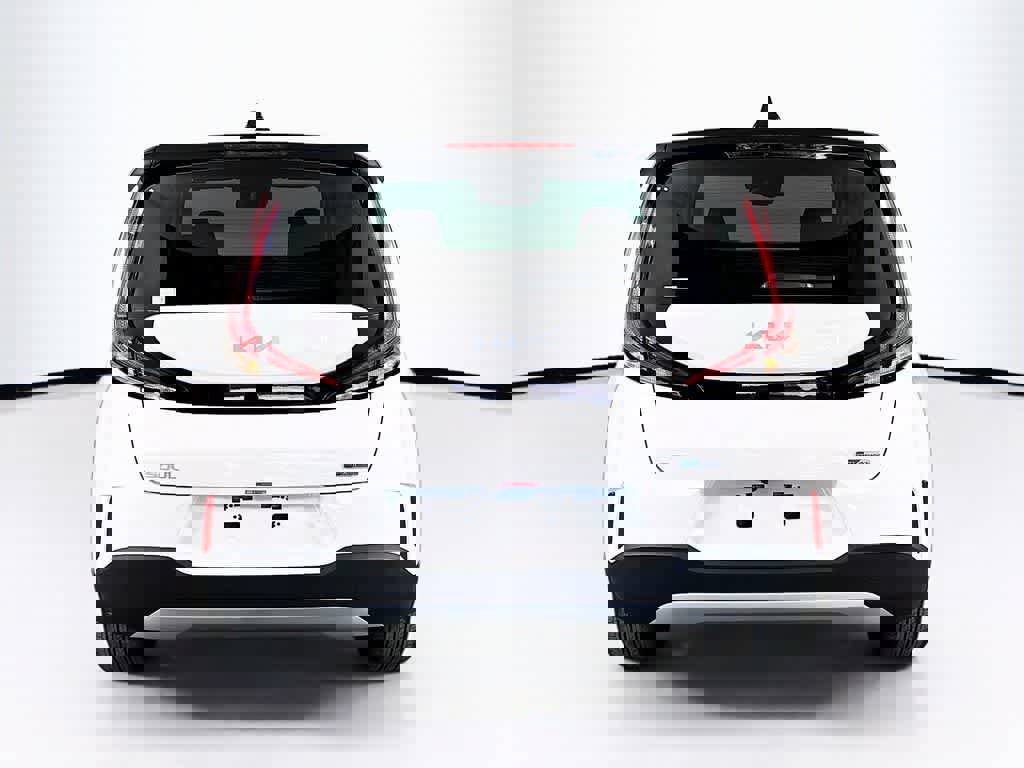 Used 2025 Kia Soul EX image 5