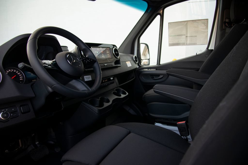 New 2026 Mercedes-Benz Sprinter 2500 image 12