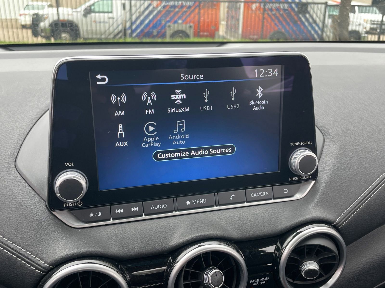 Used 2025 Nissan Sentra SV image 21