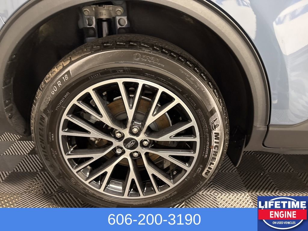 Used 2024 Ford Escape SE image 6