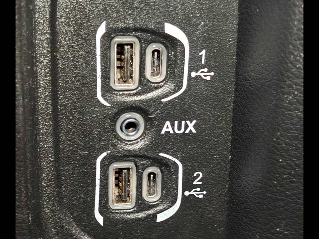 Used 2021 RAM 1500 Laramie AWD/4WD image 50