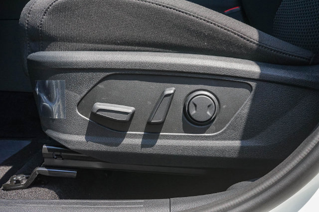 New 2027 Kia Sportage LX FWD image 21