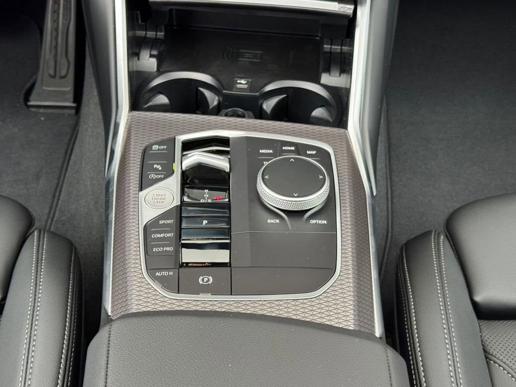 Certified 2025 BMW 330i 330i w/ M Sport Package image 21