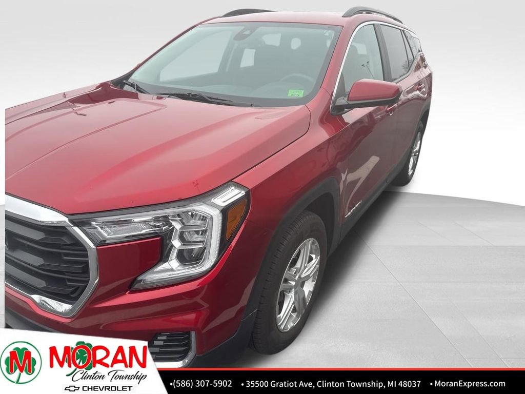 Certified 2022 GMC Terrain SLE w/ Driver Convenience Package image 2