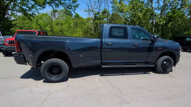 New 2026 RAM 3500 Tradesman AWD/4WD image 9