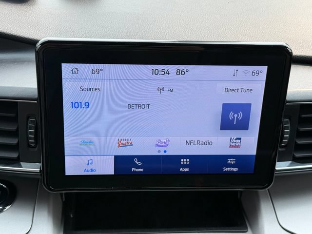 Certified 2023 Ford Explorer XLT w/ Equipment Group 202A AWD/4WD image 11