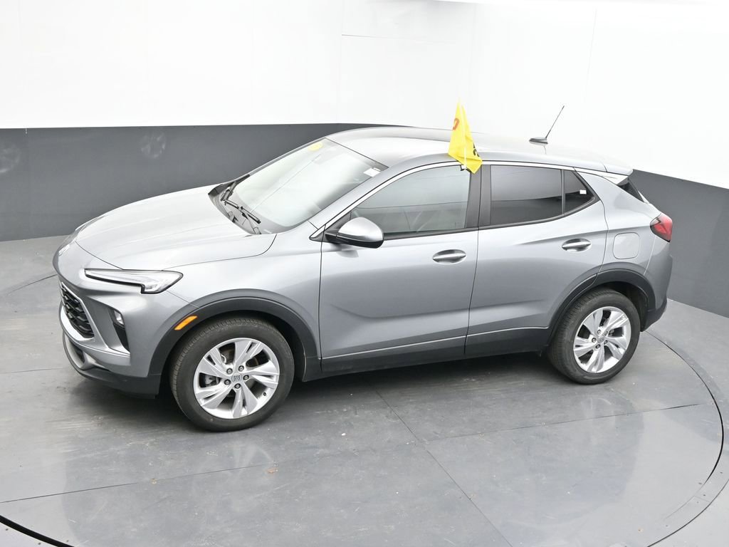 Used 2025 Buick Encore GX Preferred FWD image 43