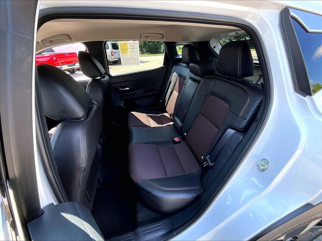 Certified 2025 Nissan Kicks SR AWD/4WD image 15