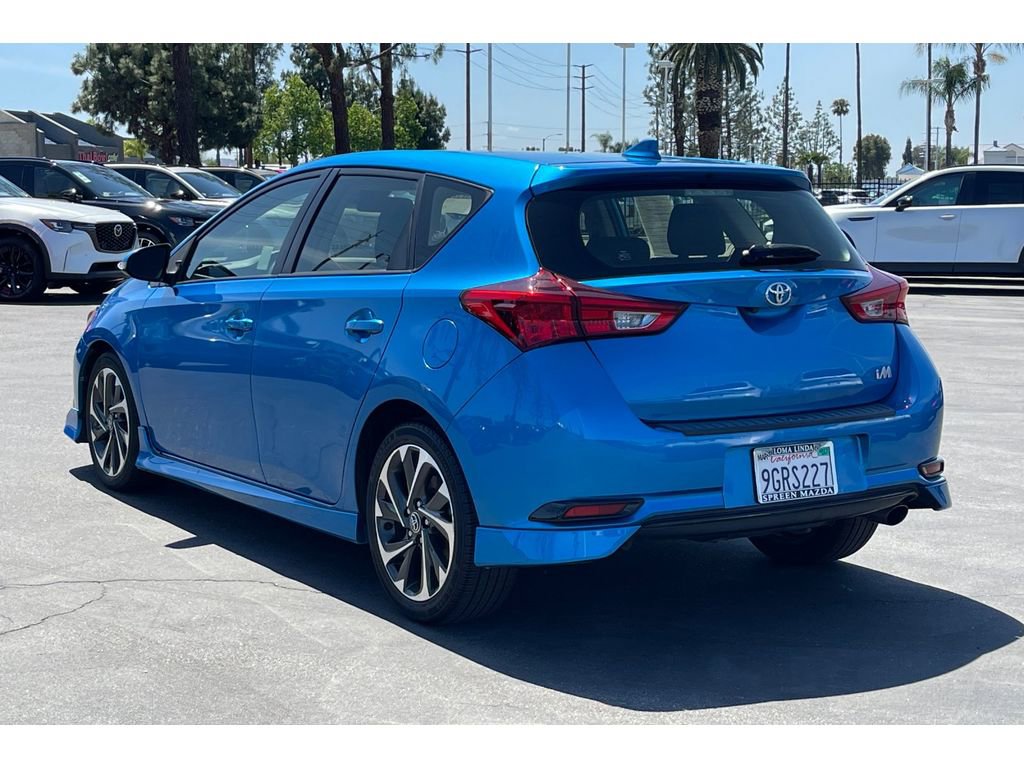 Used 2017 Toyota Corolla iM w/ Carpet Mat Package FWD image 4