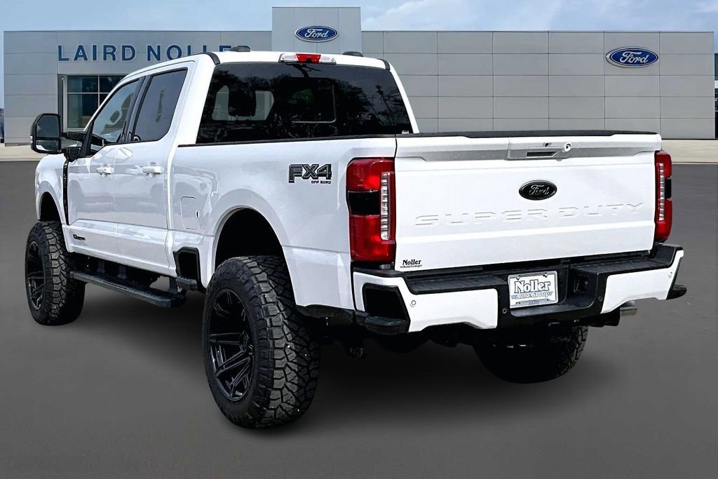 New 2026 Ford F250 Lariat w/ Black Appearance Package image 3