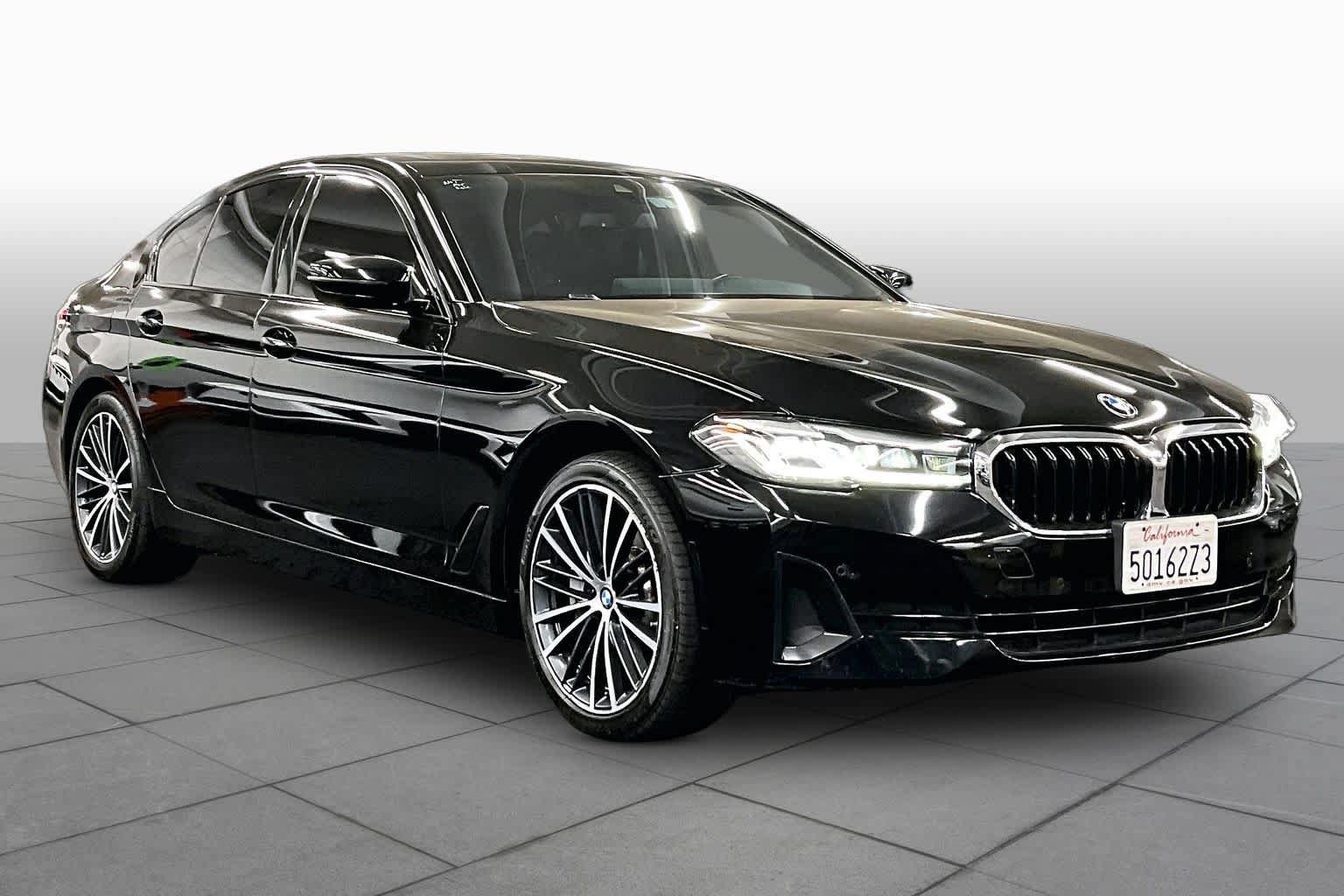 Used 2021 BMW 530e RWD image 2