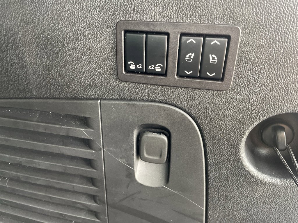 Used 2018 Chevrolet Tahoe Premier image 55