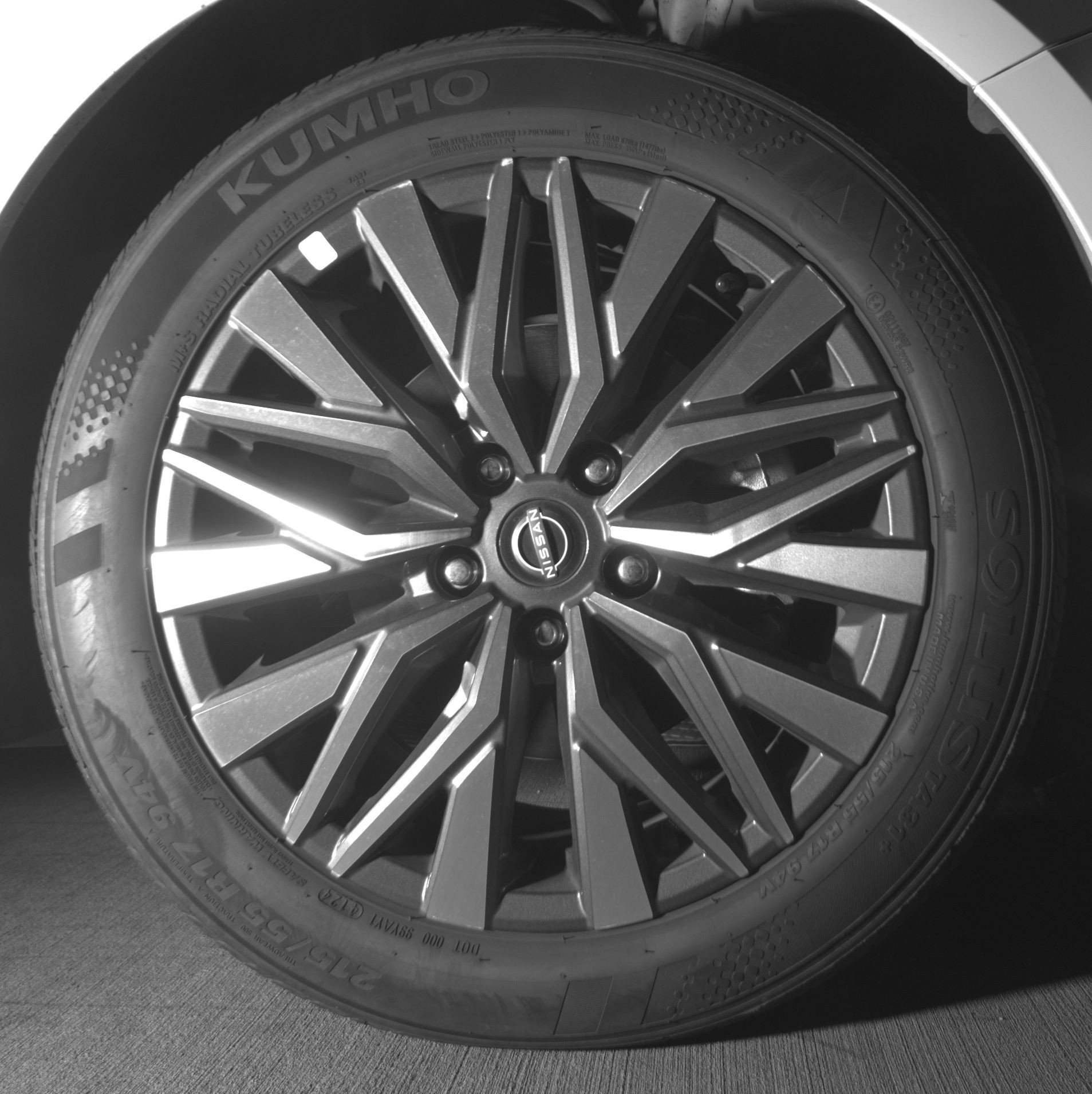 Used 2025 Nissan Altima 2.5 SV FWD image 13