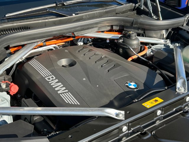 New 2026 BMW X5 xDrive50e w/ M Sport Package image 17