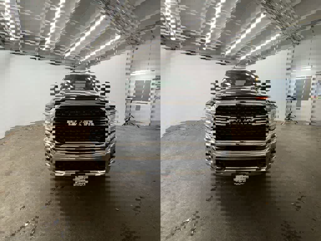 Used 2024 RAM 2500 Big Horn image 9