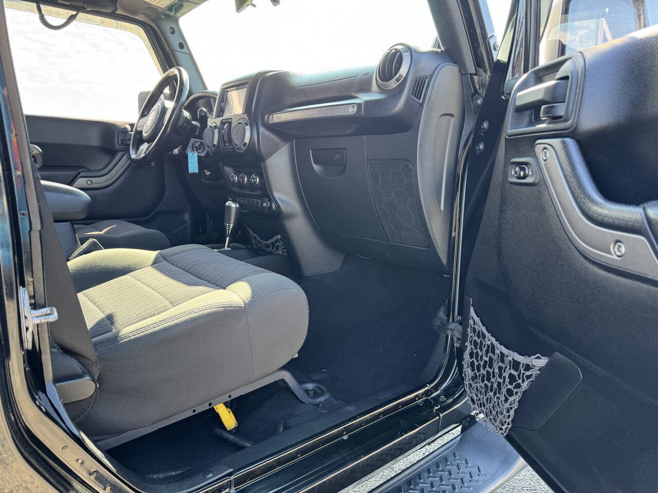 Used 2012 Jeep Wrangler Unlimited Sport AWD/4WD image 38