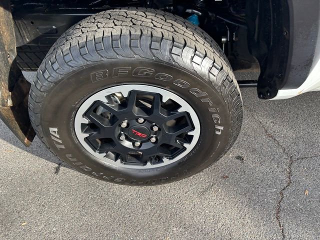 Used 2024 Toyota Tacoma TRD Off-Road image 36
