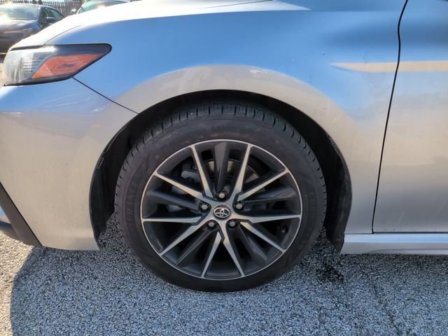 Used 2022 Toyota Camry SE image 8
