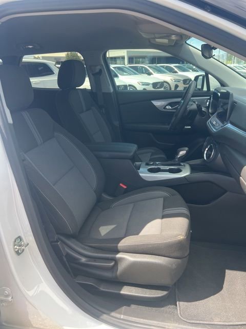 Used 2025 Chevrolet Blazer LT image 31