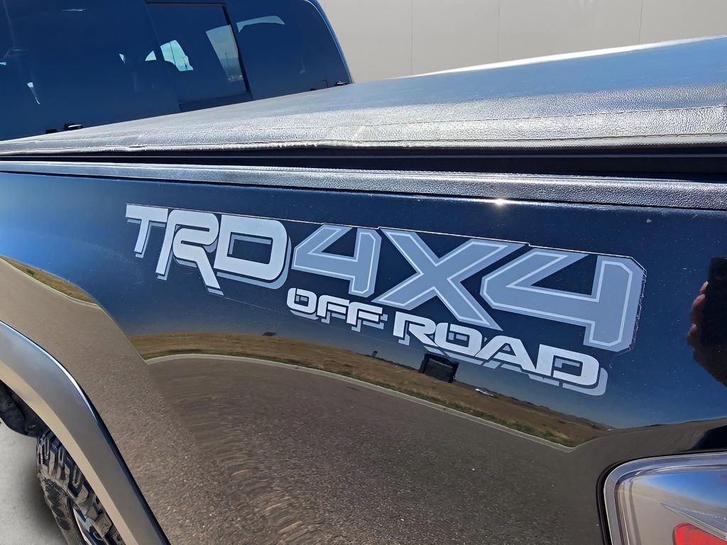Used 2020 Toyota Tacoma TRD Off-Road w/ Technology Package AWD/4WD image 28