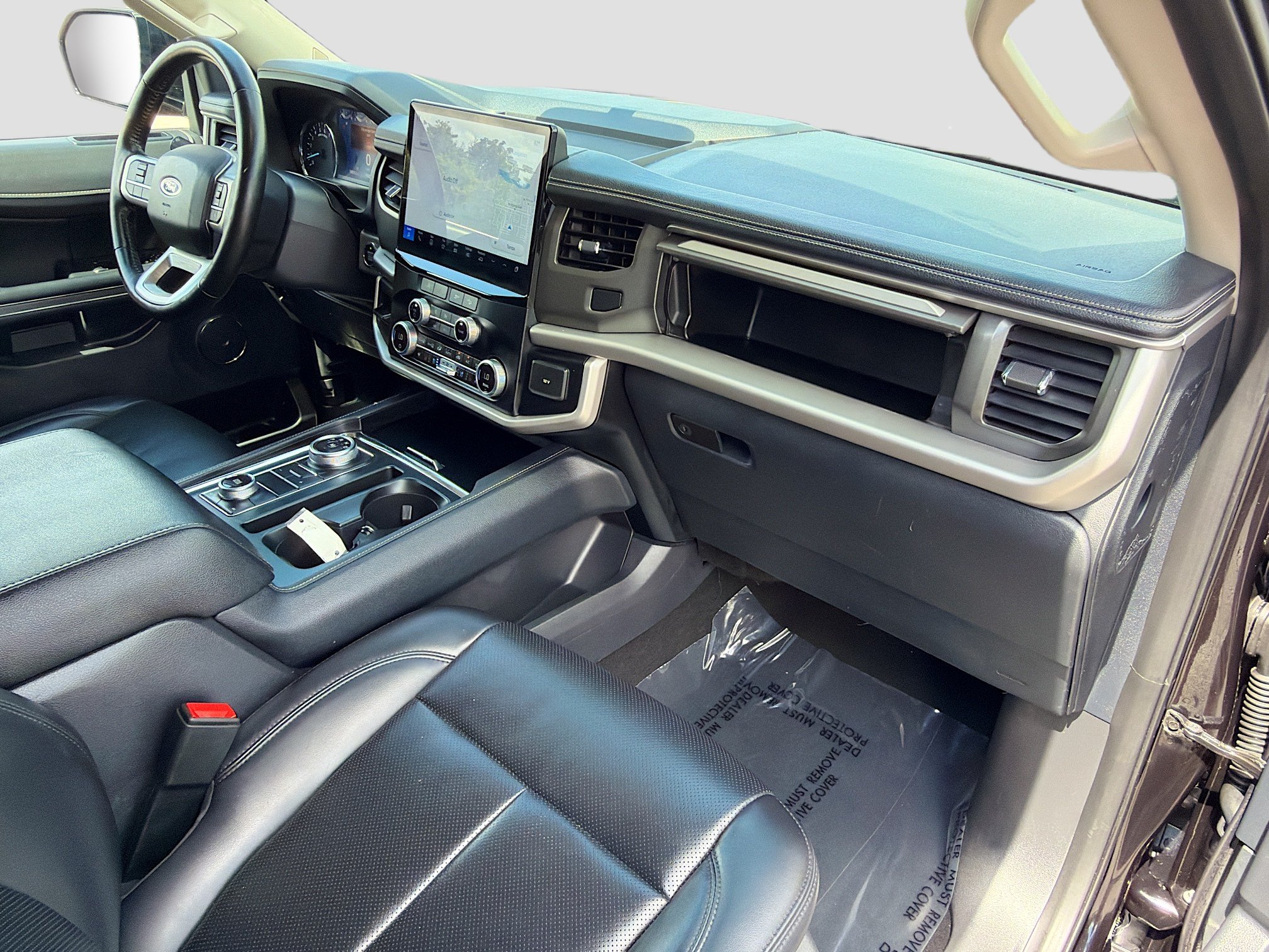 Used 2024 Ford Expedition XLT AWD/4WD image 13