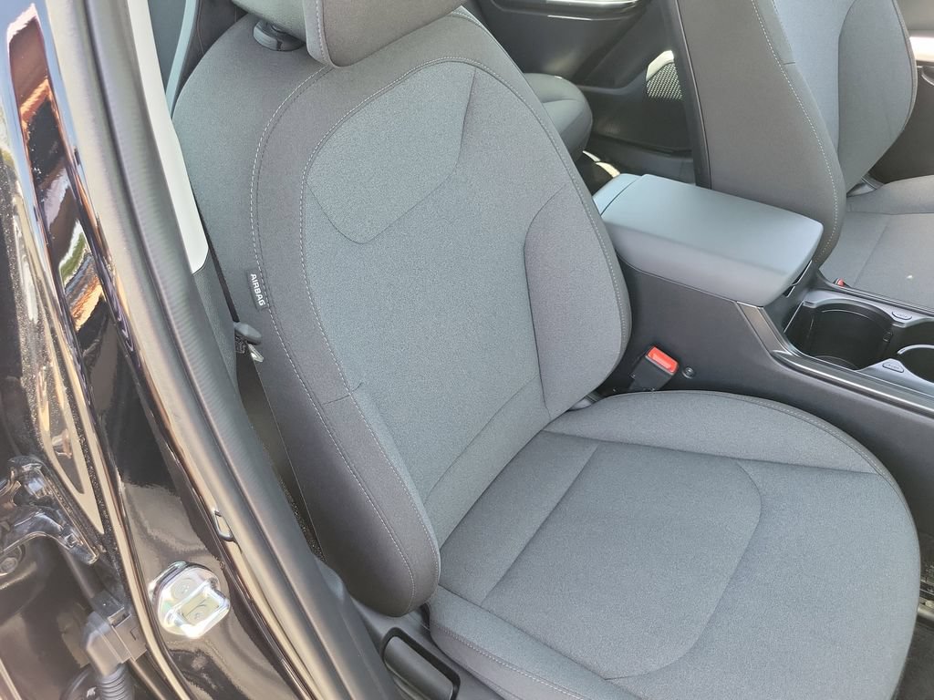 Used 2025 Kia K4 FWD image 21