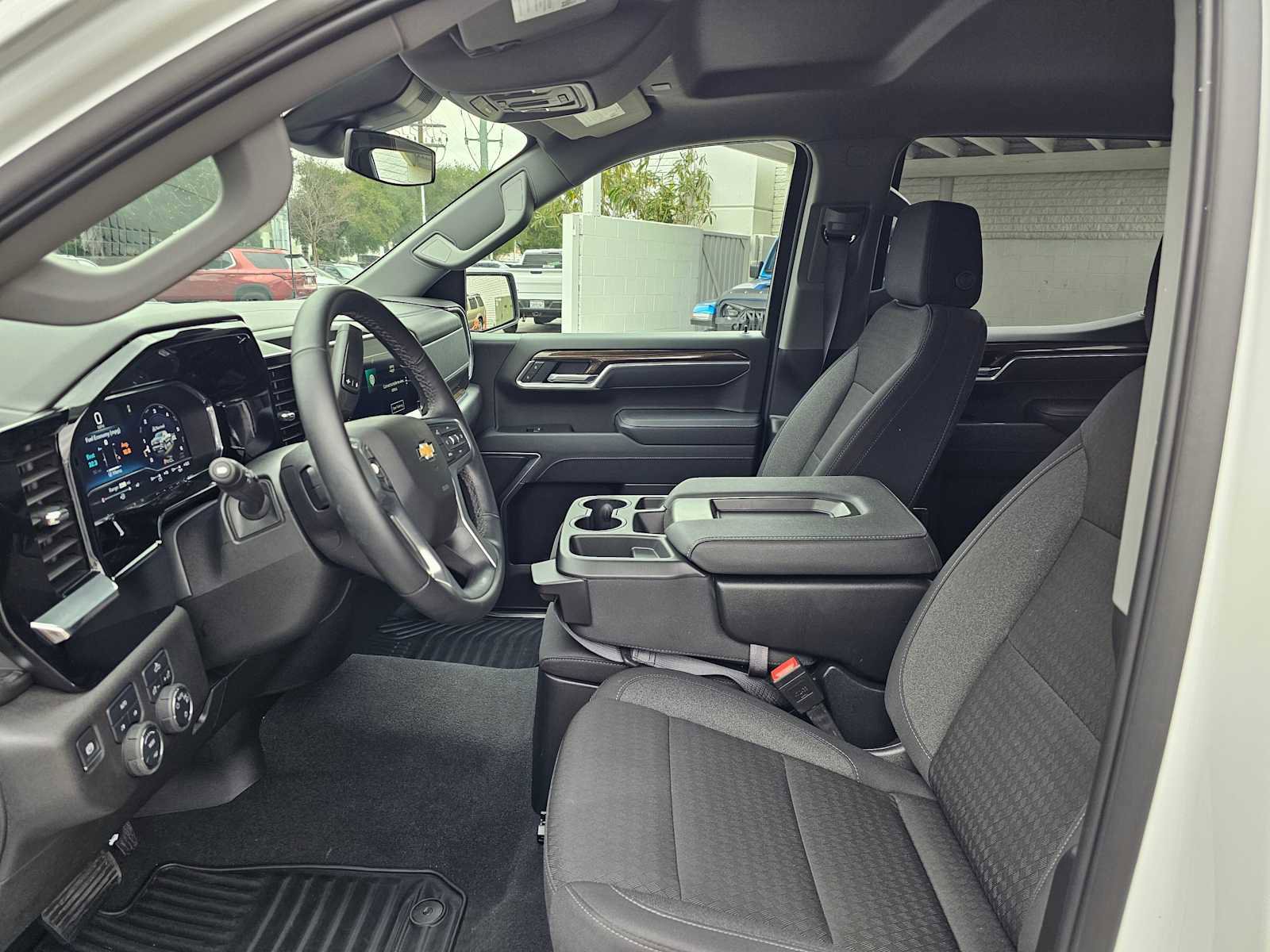 Used 2025 Chevrolet Silverado 1500 LT w/ Convenience Package II image 20