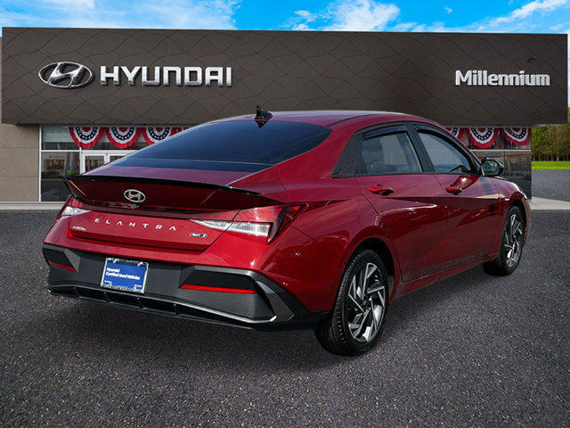 Certified 2025 Hyundai Elantra Sport FWD image 6