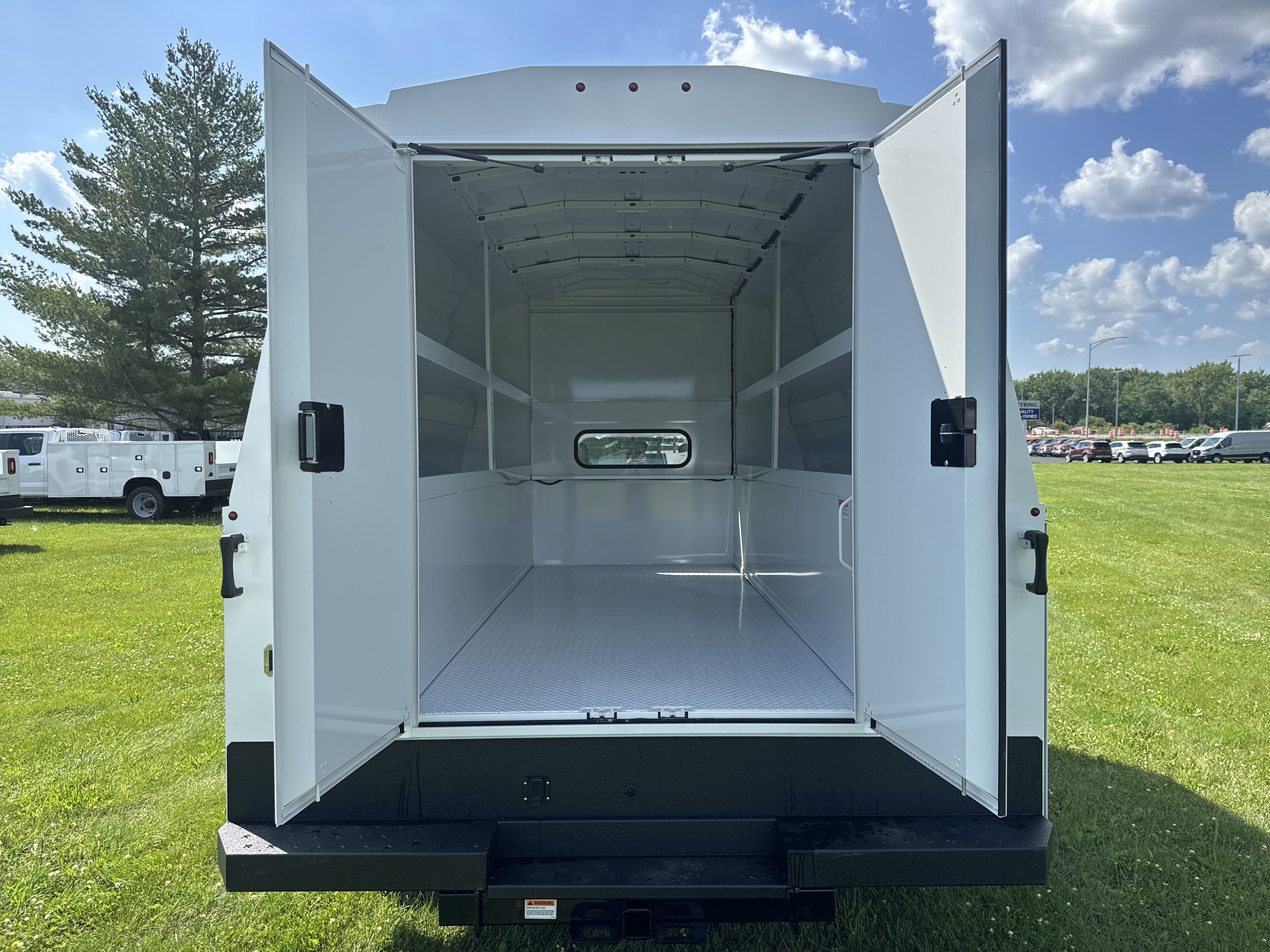 New 2025 Ford F350 XL w/ XL Chrome Package image 5