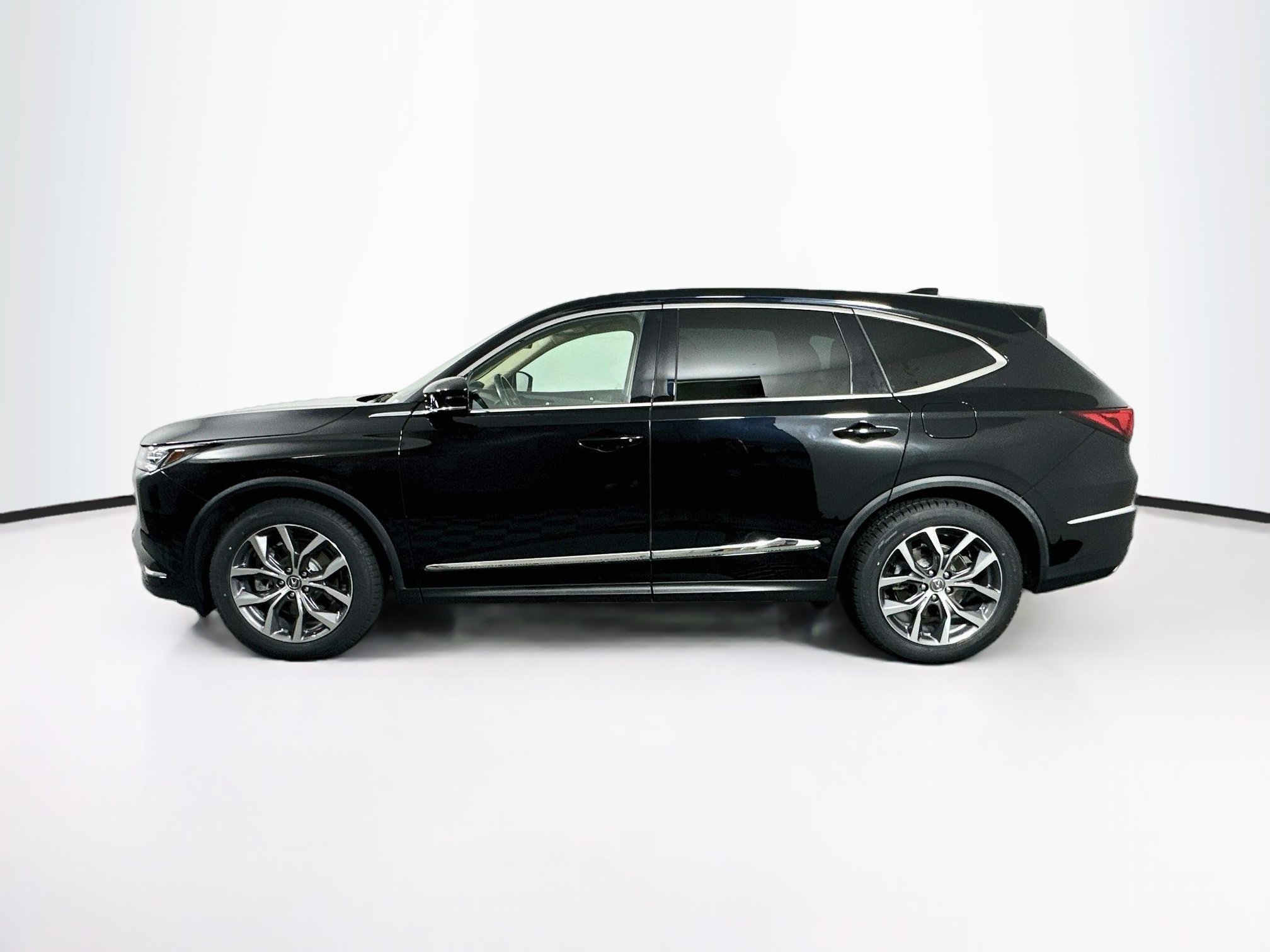 Used 2024 Acura MDX w/ Technology Package FWD image 4