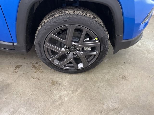 New 2026 Jeep Compass Latitude image 21