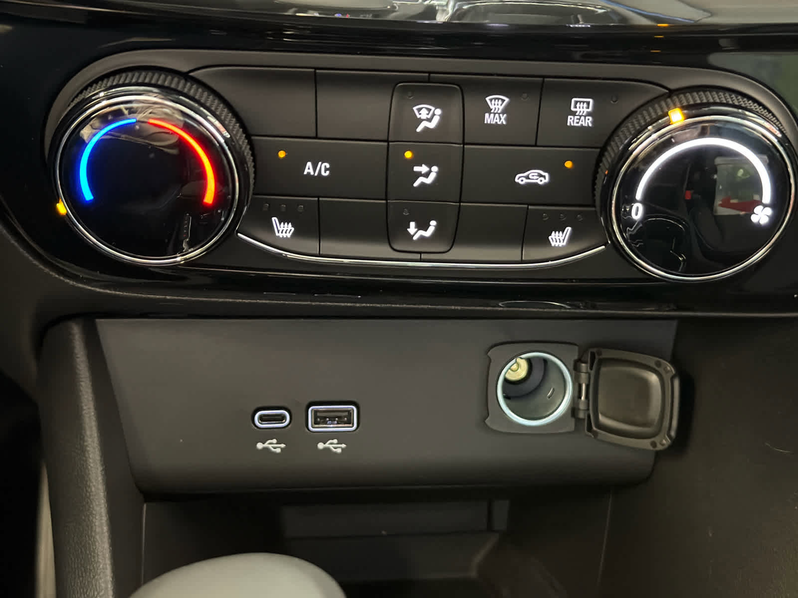New 2026 Buick Encore GX Sport Touring w/ Comfort Package image 43