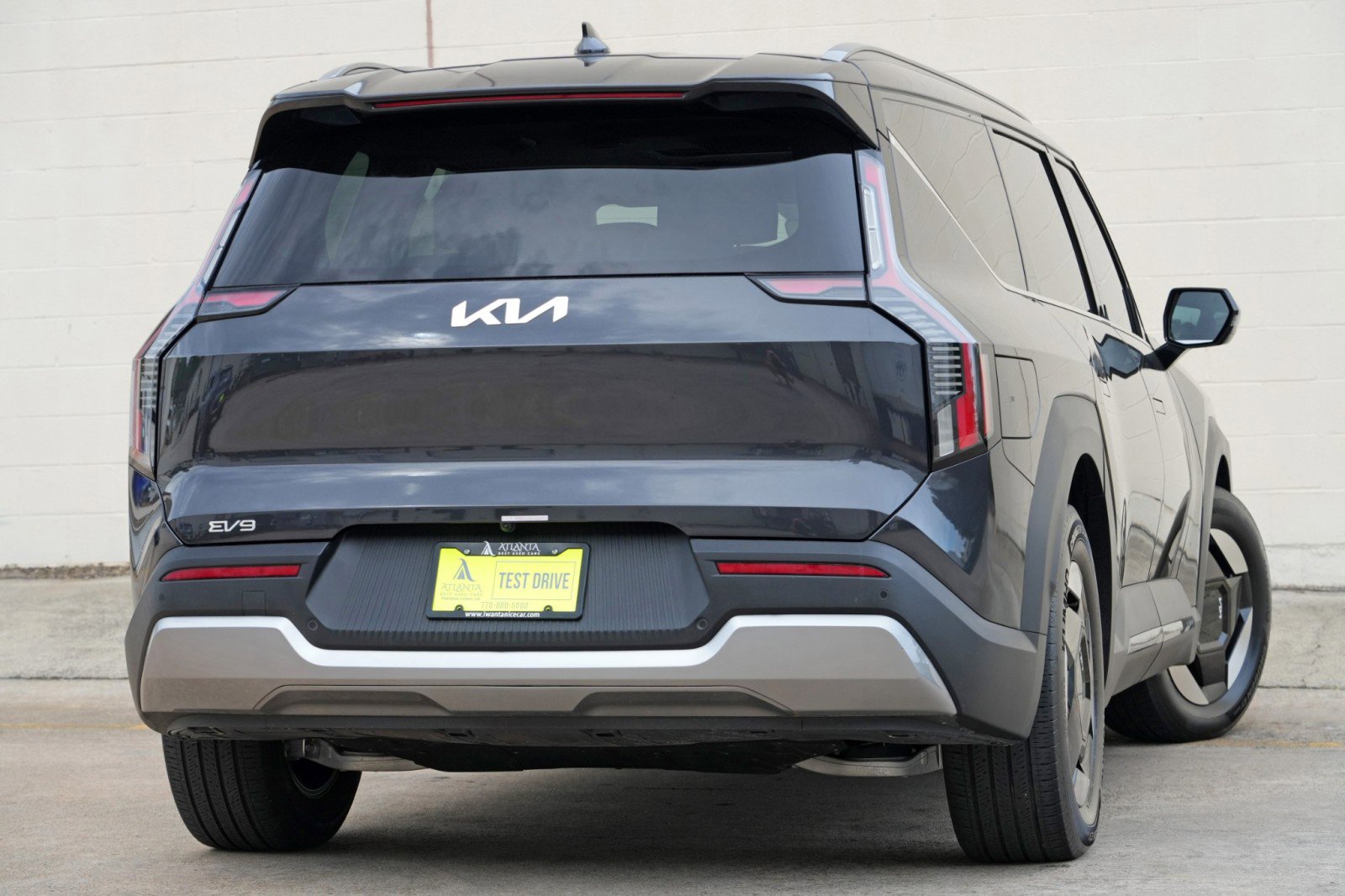 Used 2024 Kia EV9 Wind AWD/4WD image 4