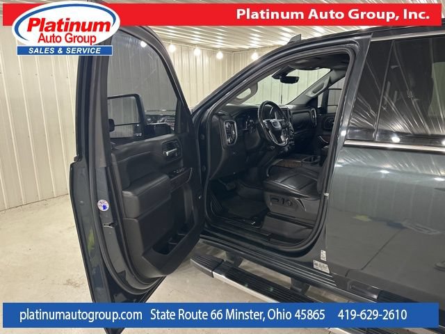 Used 2022 GMC Sierra 2500 Denali w/ Denali Ultimate Package AWD/4WD image 24