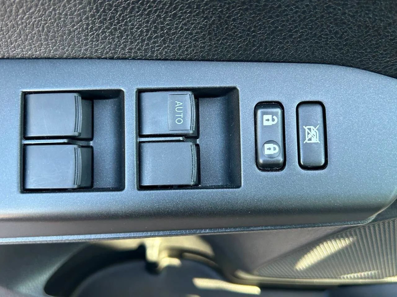 Used 2017 Toyota RAV4 XLE w/ Plus Special Value Package AWD/4WD image 14