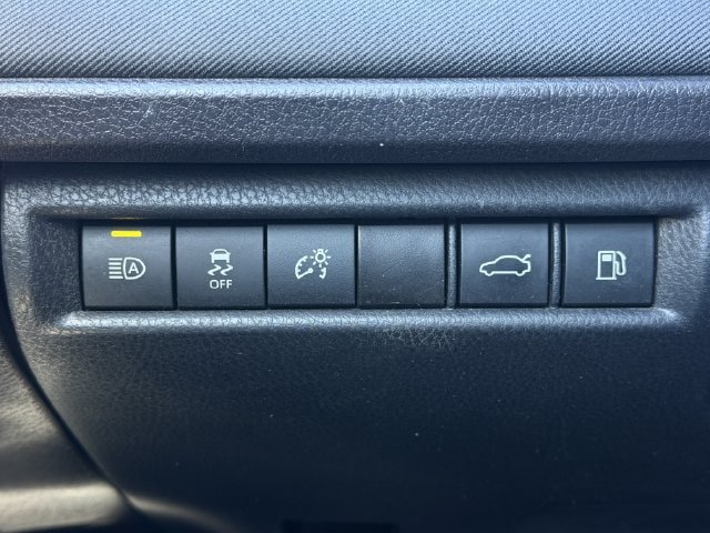 Certified 2025 Toyota Camry LE FWD image 21
