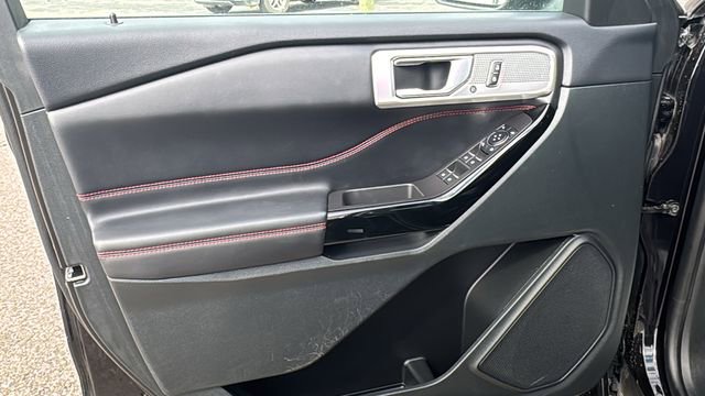 Certified 2024 Ford Explorer ST-Line w/ Class IV Trailer Tow Package image 10