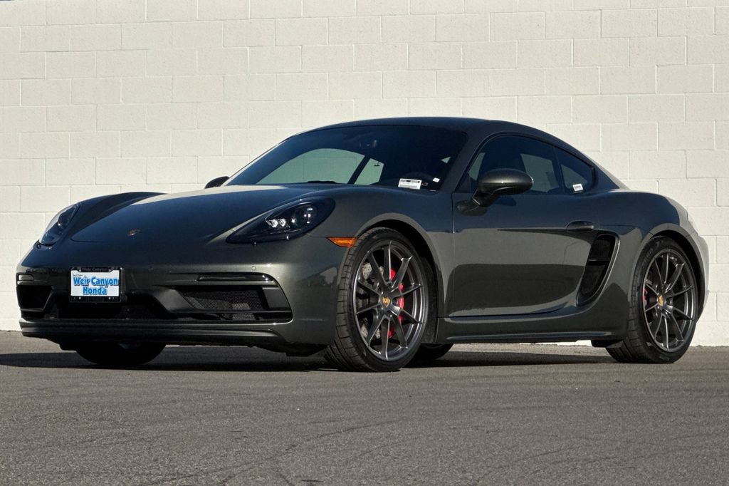 Used 2023 Porsche 718 Cayman GTS image 9