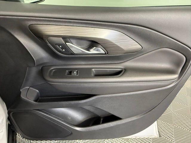 Used 2022 GMC Terrain SLE w/ Driver Convenience Package image 47